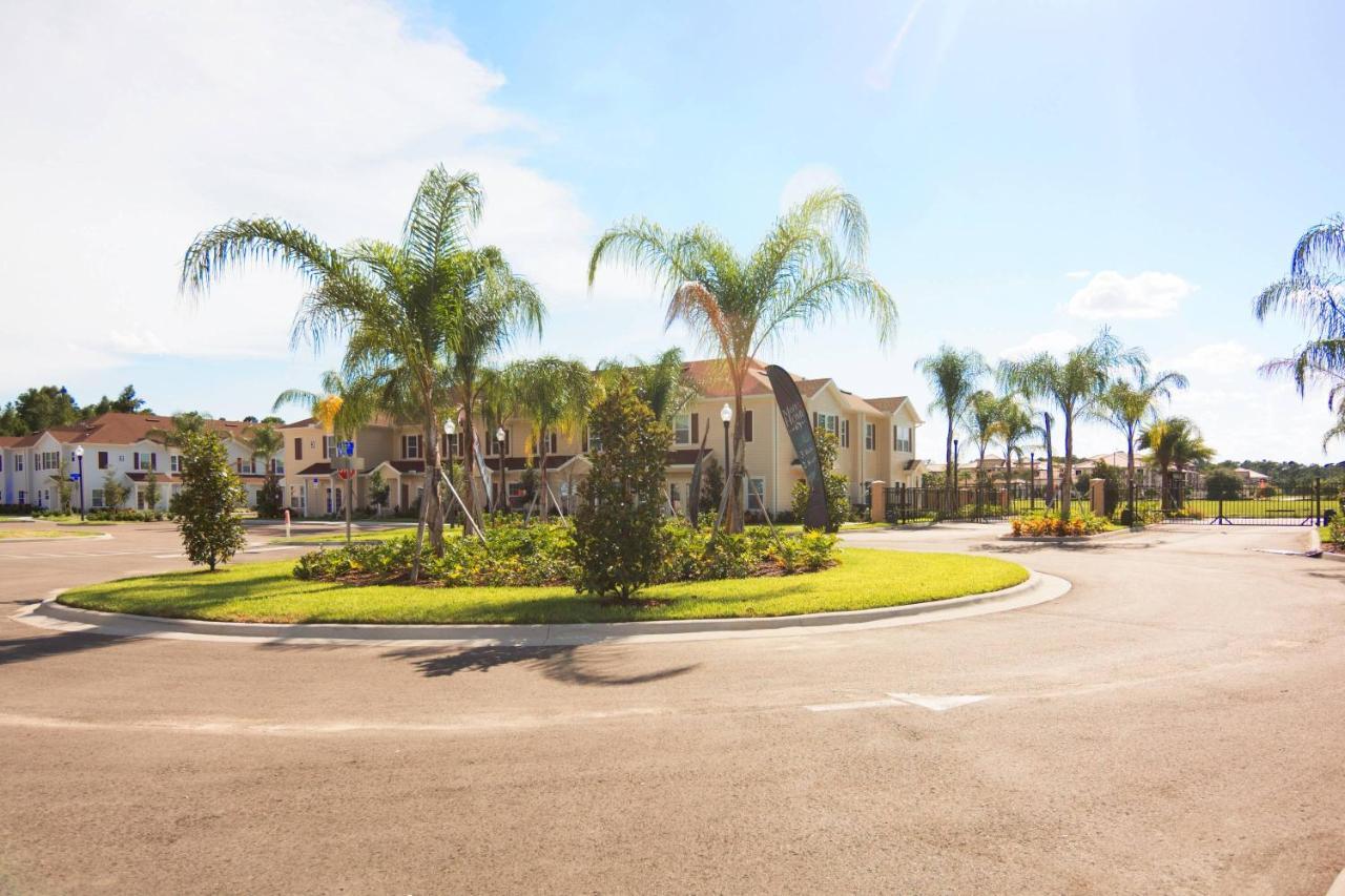 4Br Community Pool Across The Street Wl8989 Villa Kissimmee Exterior photo