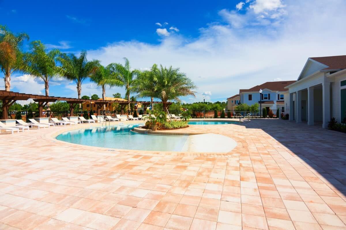 4Br Community Pool Across The Street Wl8989 Villa Kissimmee Exterior photo